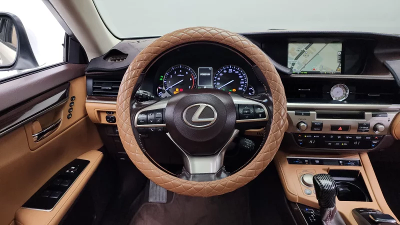 Lexus ES300h