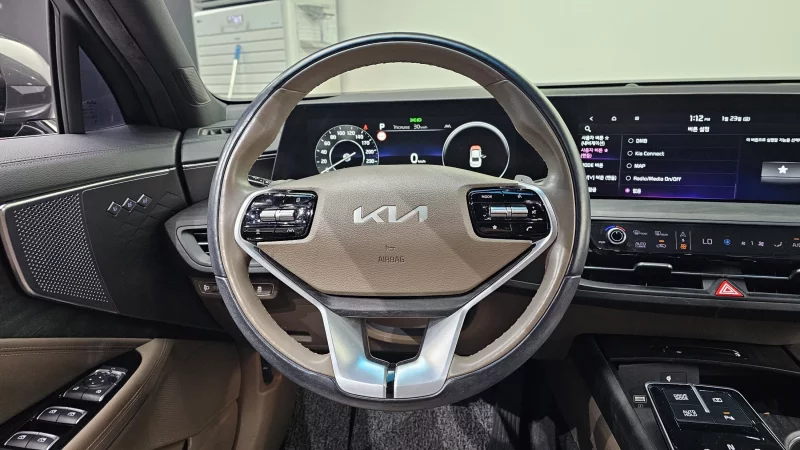 Kia K8