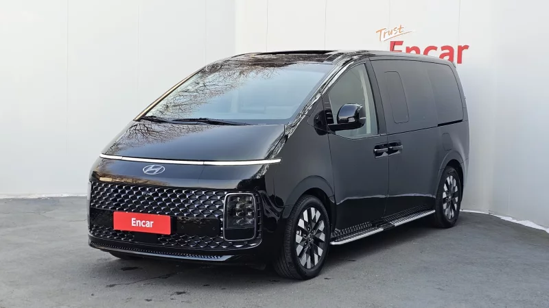 Hyundai Staria