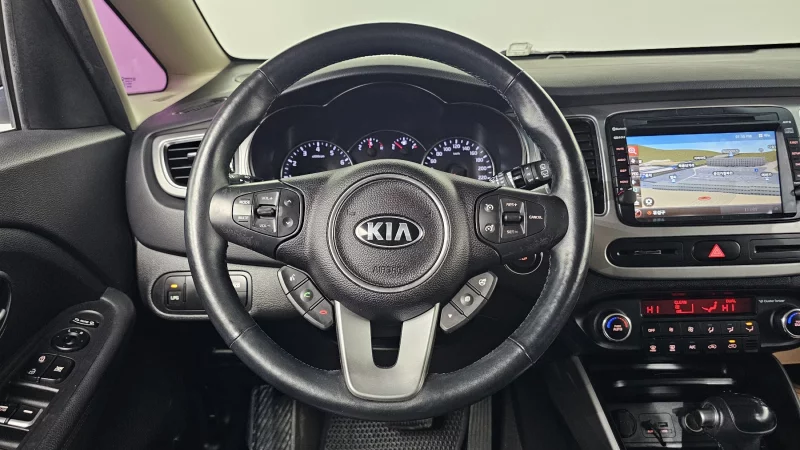 Kia Carens