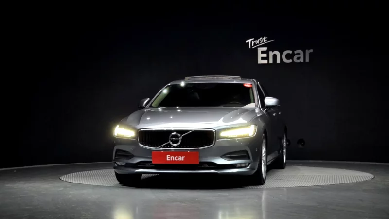 Volvo S90