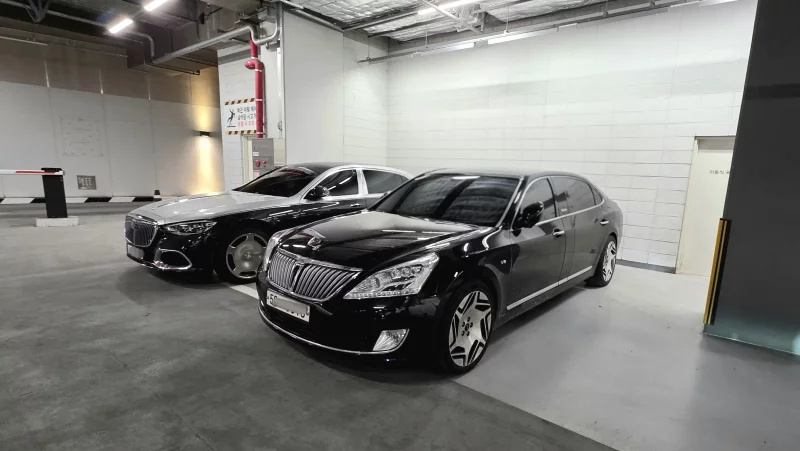 Hyundai Equus