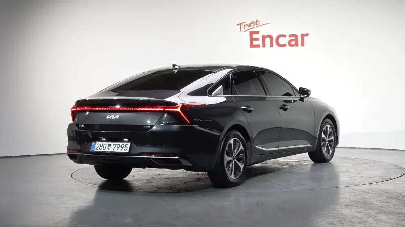 Kia K8