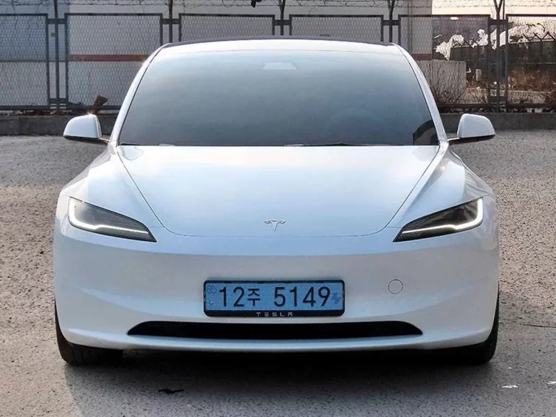 Tesla MODEL 3