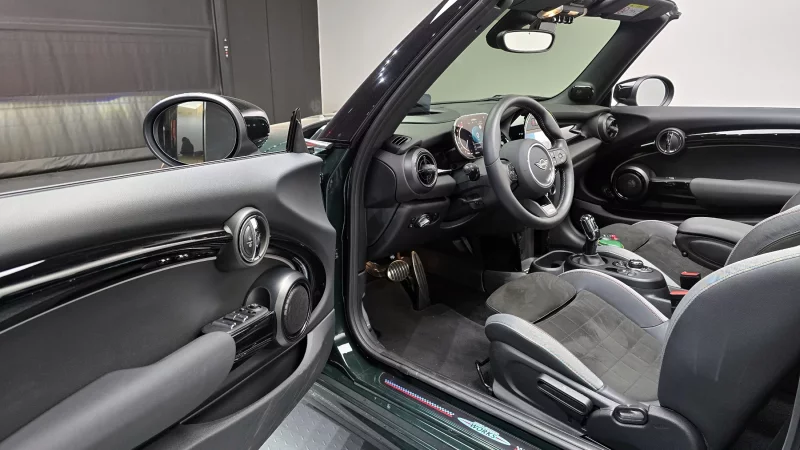 MINI Cooper Convertible