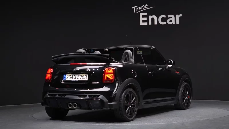 MINI Cooper Convertible