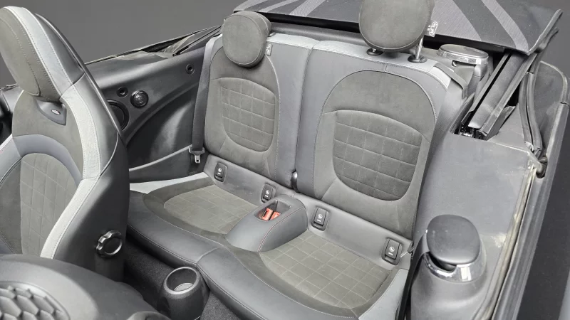 MINI Cooper Convertible