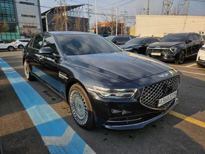 Genesis G90