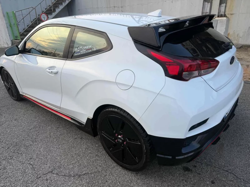 Hyundai Veloster