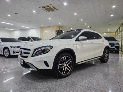 Mercedes-Benz GLA-Class