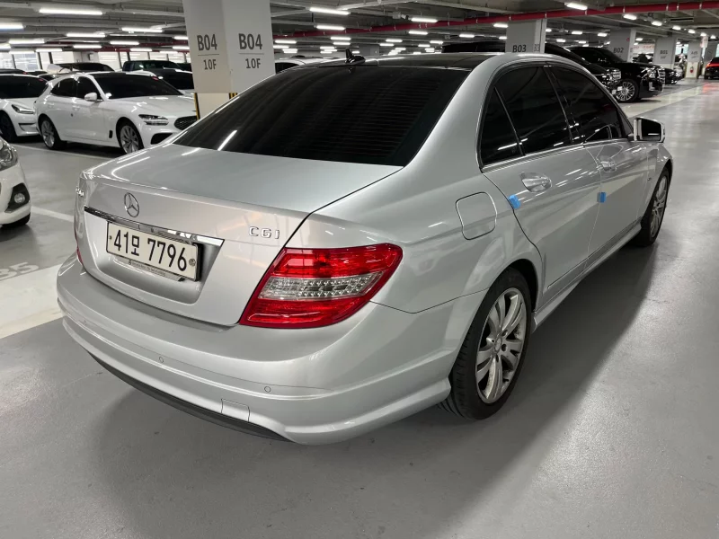 Mercedes-Benz C-Class