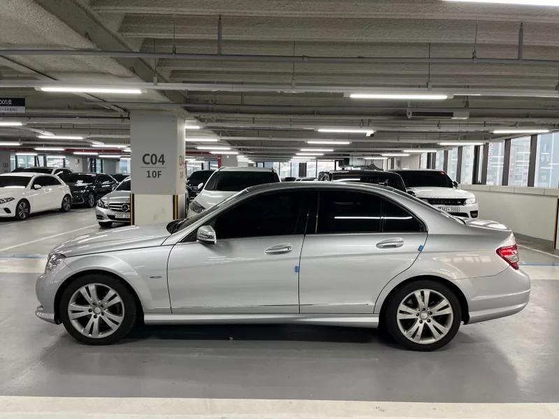 Mercedes-Benz C-Class