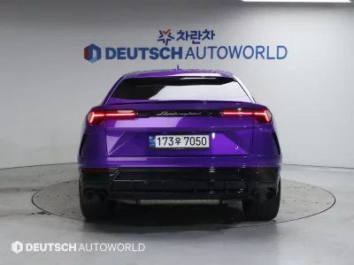 Lamborghini URUS