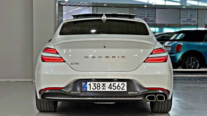 Genesis G70