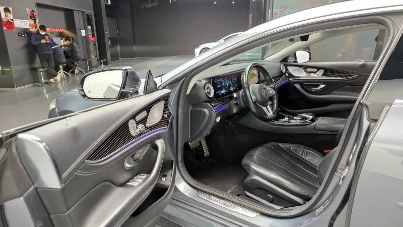 Mercedes-Benz CLS-Class