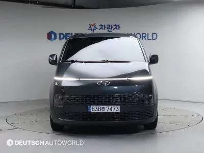 Hyundai Staria