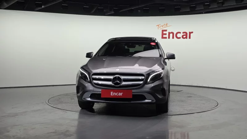 Mercedes-Benz GLA-Class