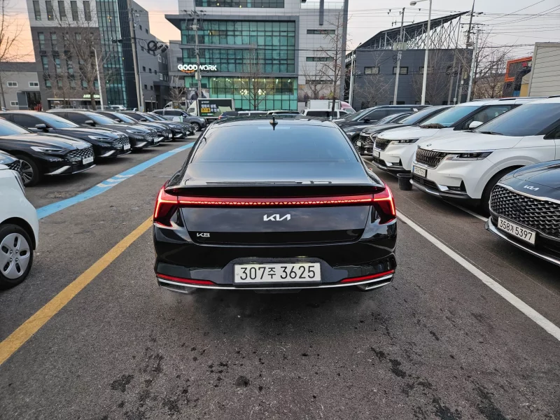 Kia K8
