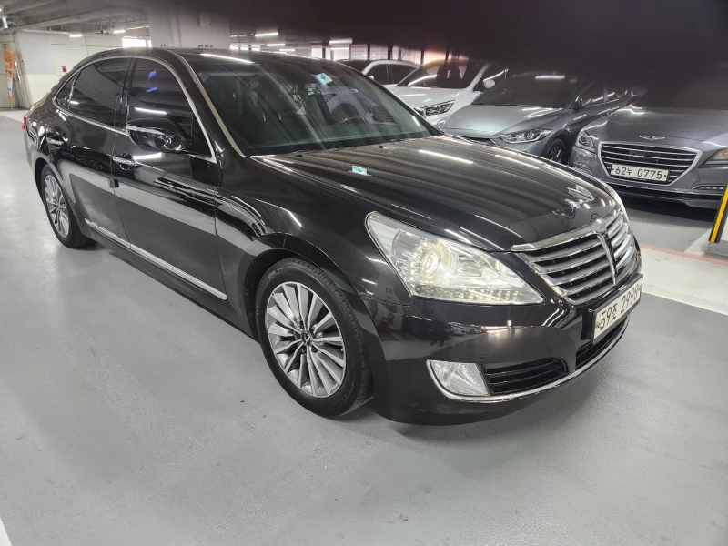 Hyundai Equus