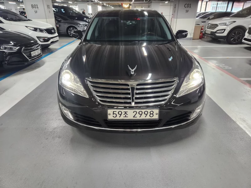 Hyundai Equus