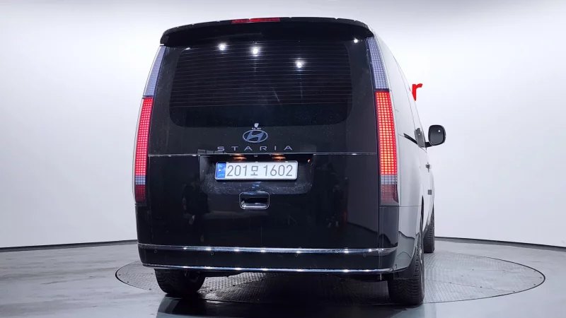 Hyundai Staria