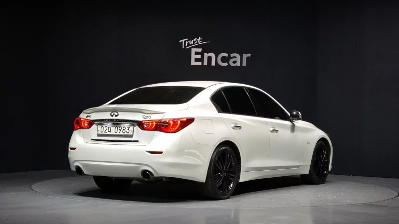 Infiniti Q50
