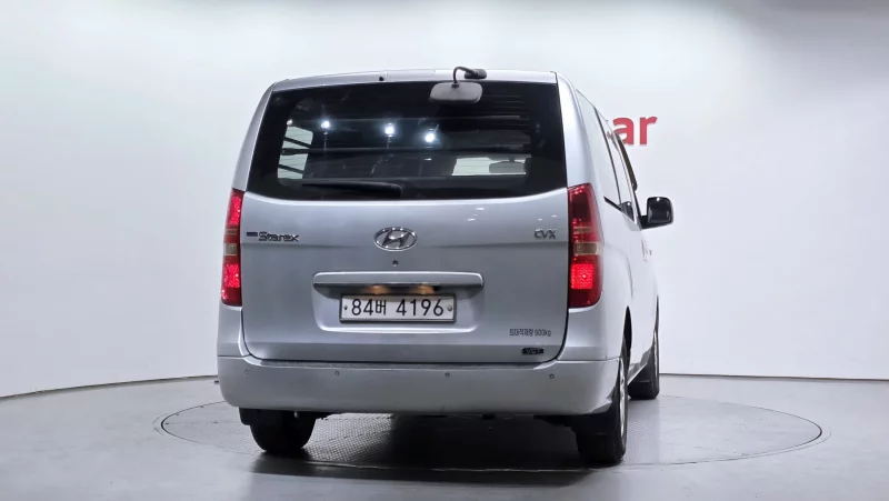 Hyundai Grand Starex