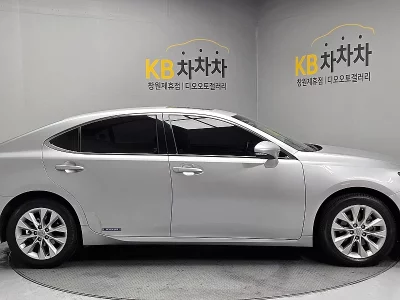 Lexus ES300h