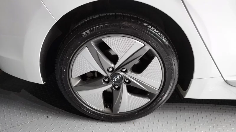 Hyundai Ioniq