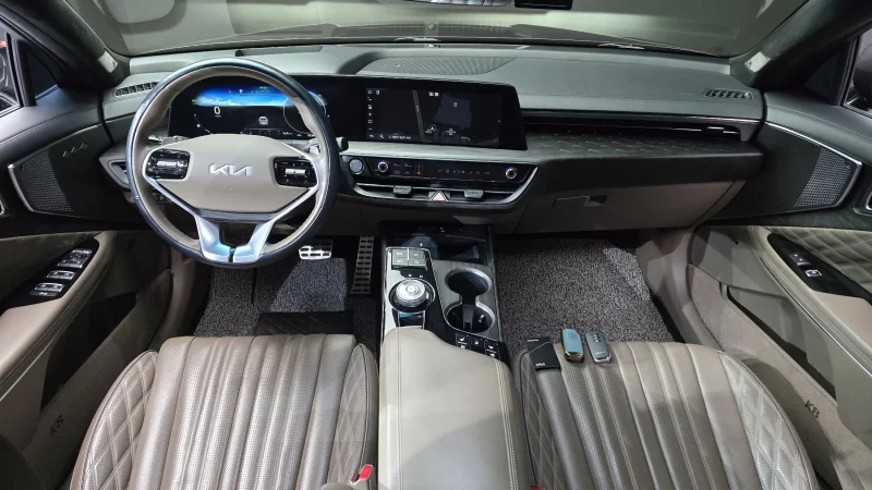 Kia K8