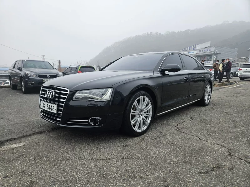 Audi A8