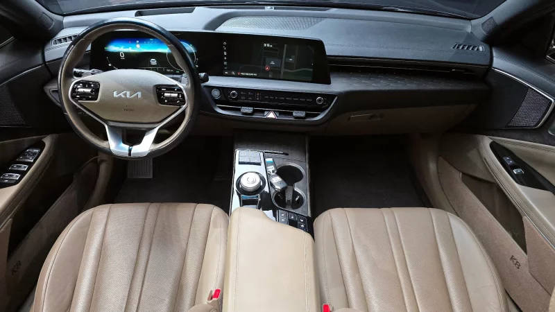 Kia K8