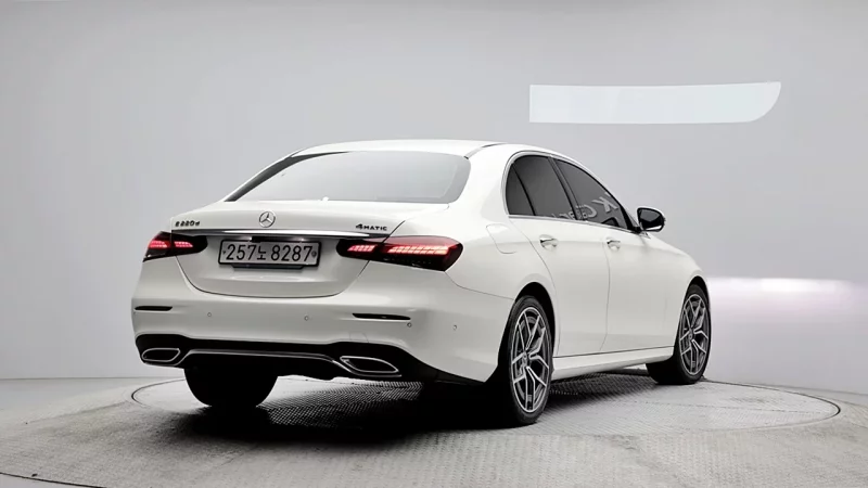 Mercedes-Benz E-Class