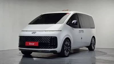 Hyundai Staria