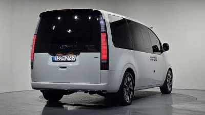 Hyundai Staria