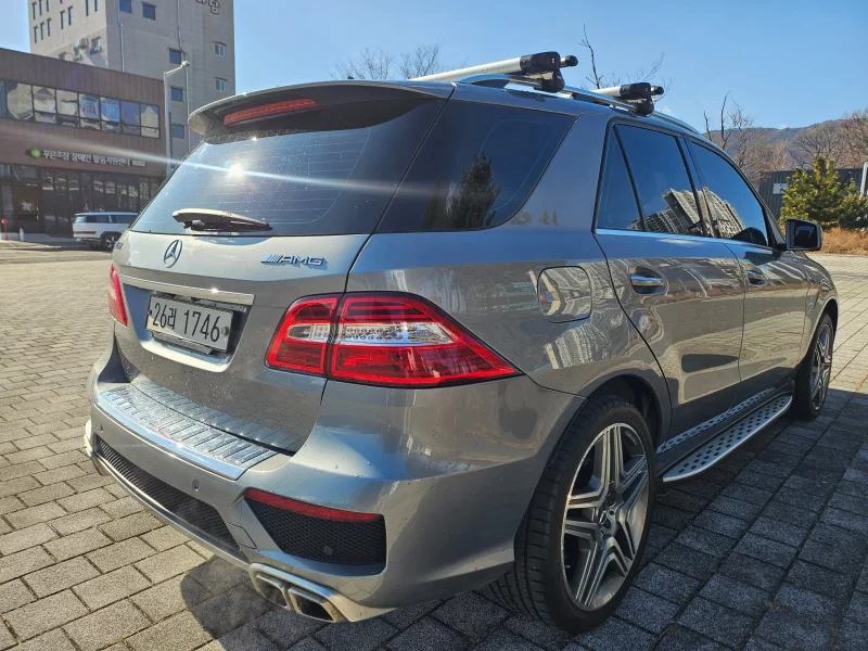 Mercedes-Benz M-class