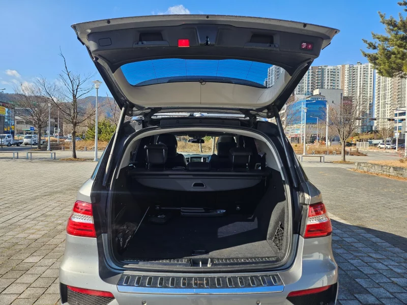 Mercedes-Benz M-class