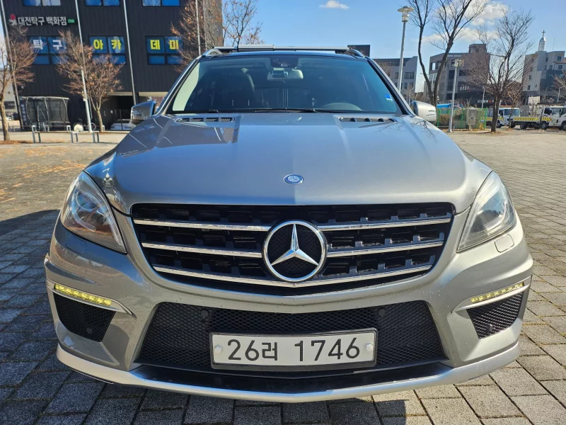 Mercedes-Benz M-class