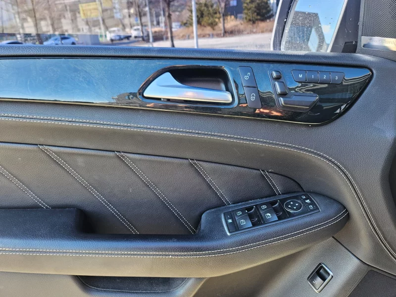 Mercedes-Benz M-class