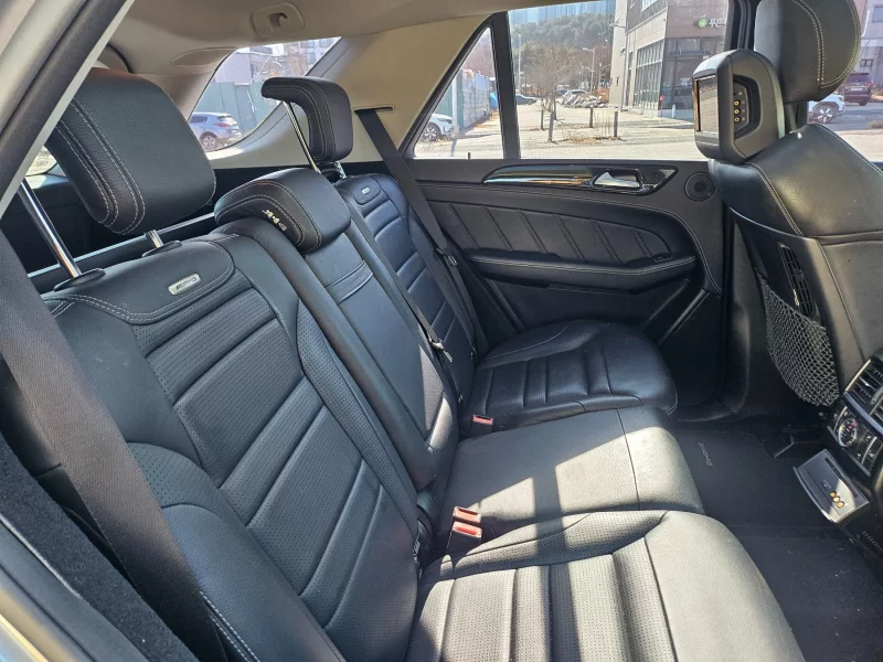 Mercedes-Benz M-class