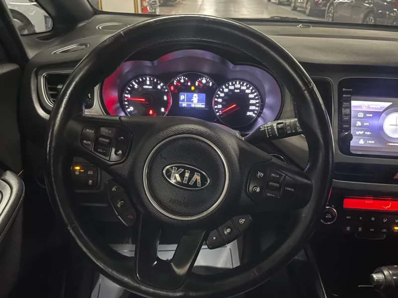 Kia Carens