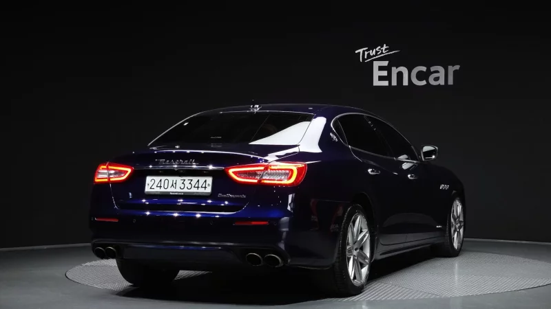 Maserati QUATTROPORTE