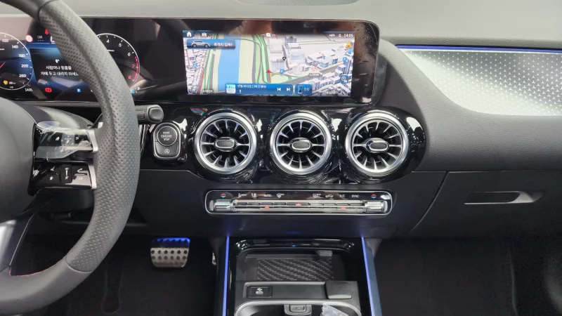 Mercedes-Benz GLA-Class