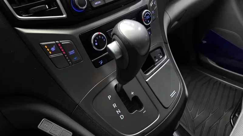 Hyundai Grand Starex