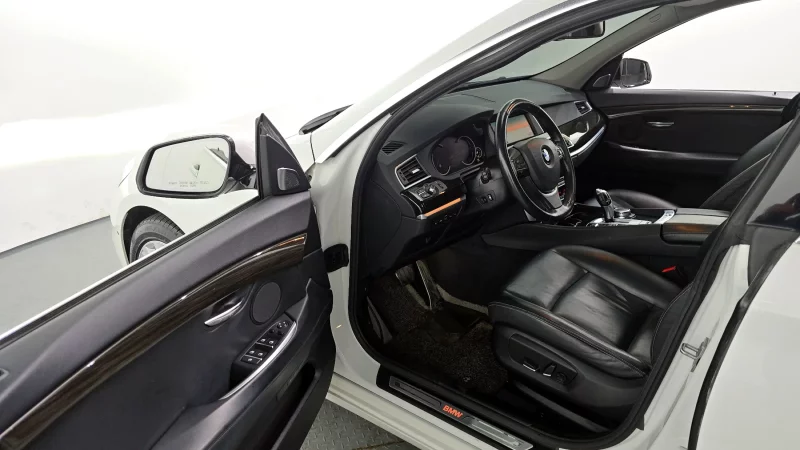 BMW 5-Series Gran Turismo