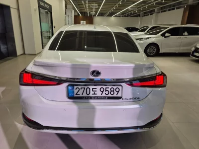 Lexus ES300h