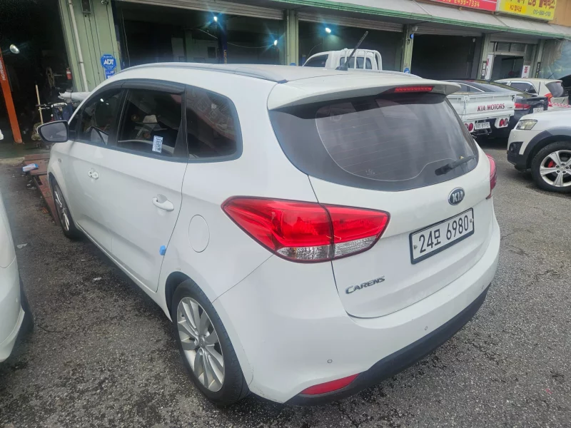 Kia Carens