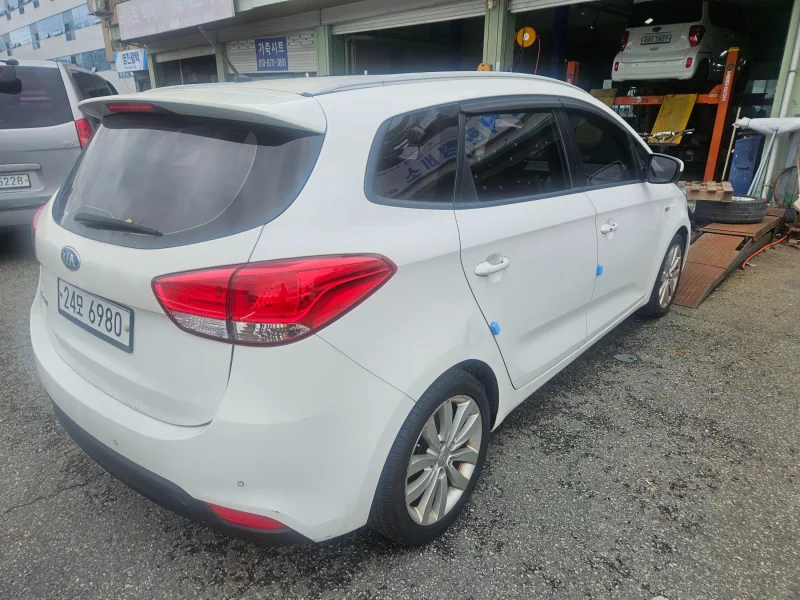 Kia Carens