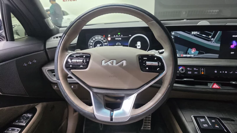 Kia K8