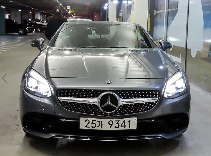 Mercedes-Benz SLC-Class